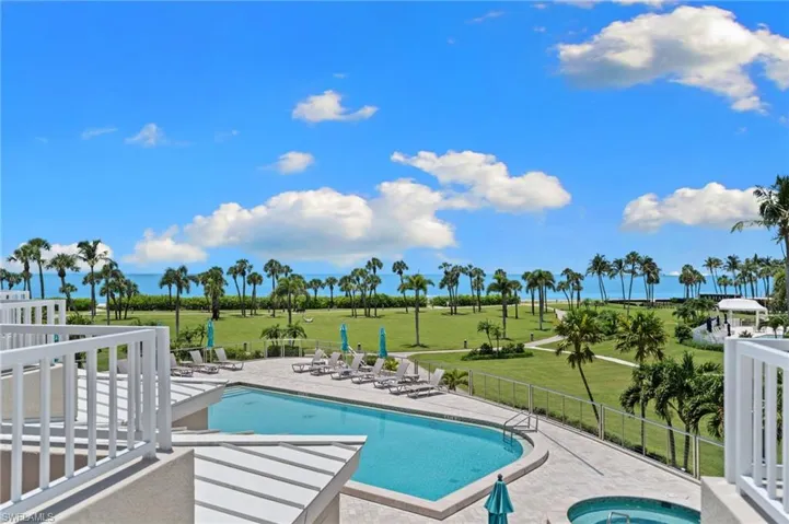 3971 Gulf Shore Blvd N 1004, Naples, Florida 34103