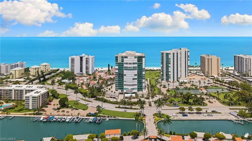 3971 Gulf Shore Blvd N 1004, Naples, Florida 34103