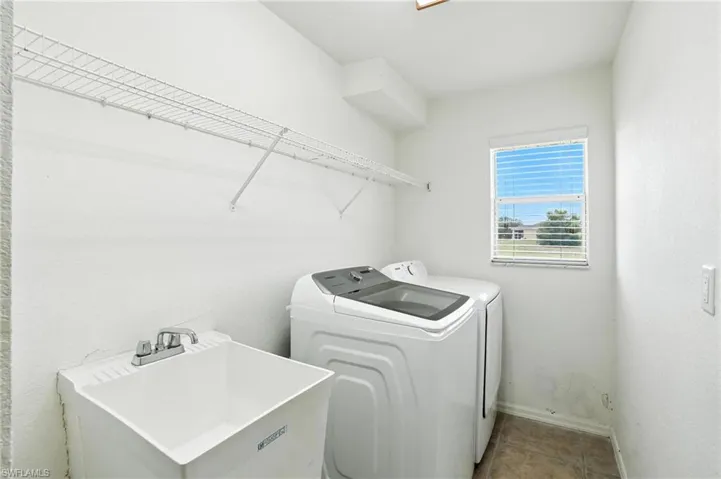 4322 Nw 32nd Ter, Cape Coral, Florida 33993