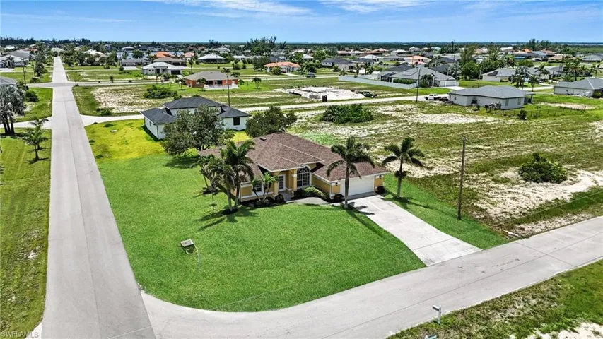 4322 Nw 32nd Ter, Cape Coral, Florida 33993