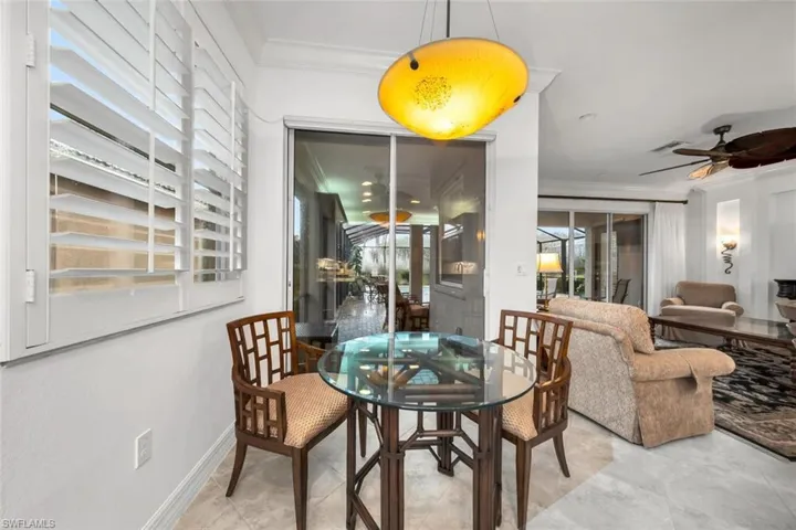 6628  Marbella  DR, Naples, FL 34105