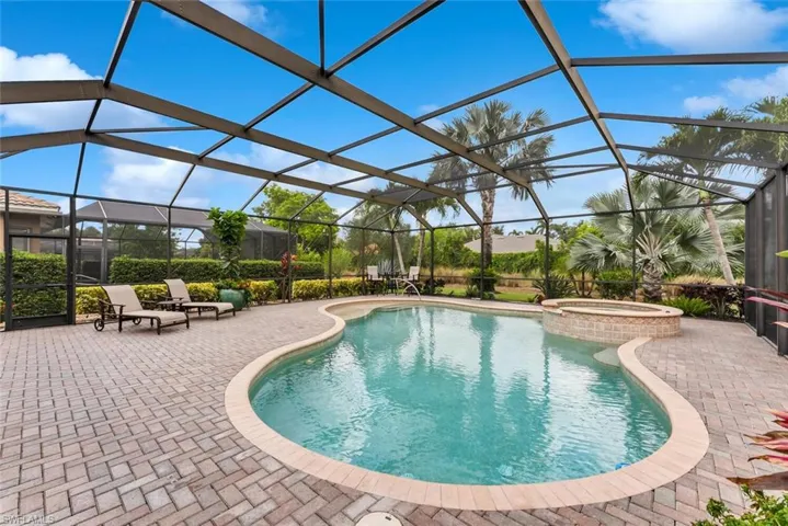 6628  Marbella  DR, Naples, FL 34105