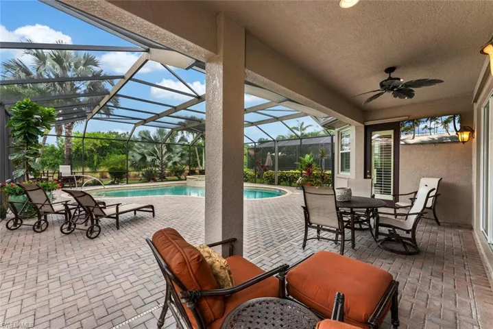 6628  Marbella  DR, Naples, FL 34105