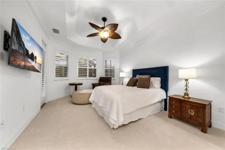 6628  Marbella  DR, Naples, FL 34105