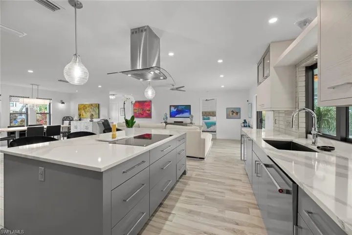 High End Finishes Complete this Stunning Kitchen!