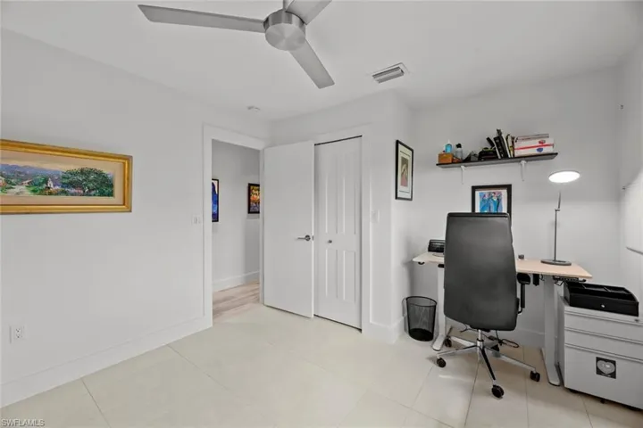 1st guest bedroom w/desk area, closest