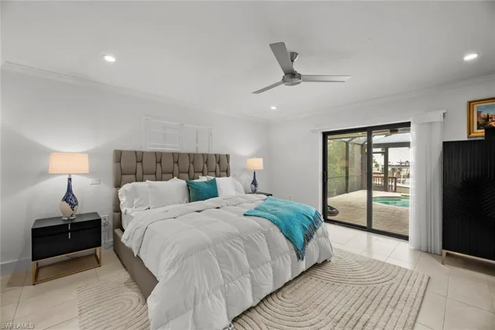 Lanai access from master bedroom