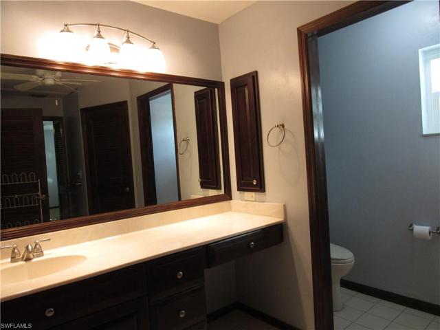 4235  Glasgow  CT, North Fort Myers, FL 33903