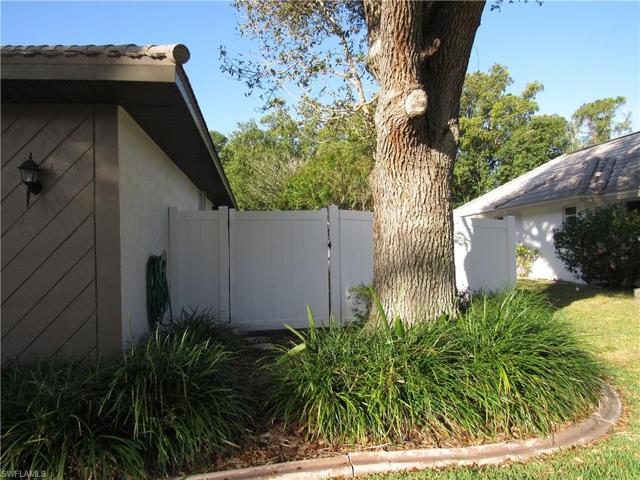 4235  Glasgow  CT, North Fort Myers, FL 33903