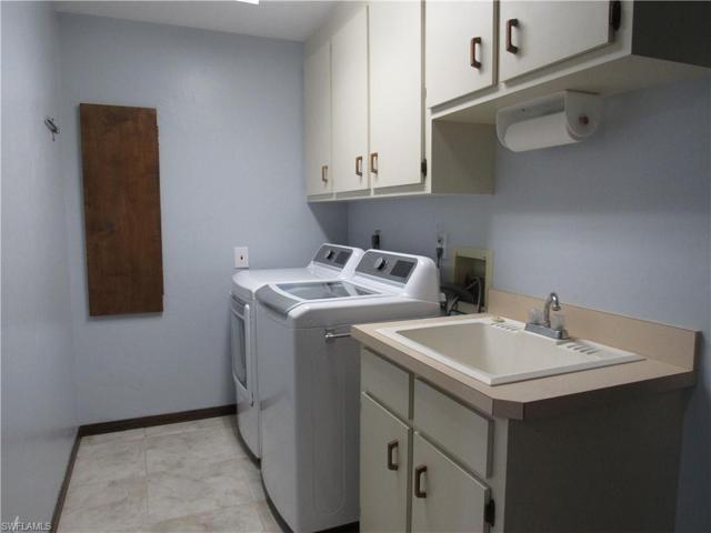4235  Glasgow  CT, North Fort Myers, FL 33903