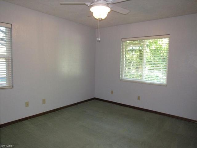 4235  Glasgow  CT, North Fort Myers, FL 33903