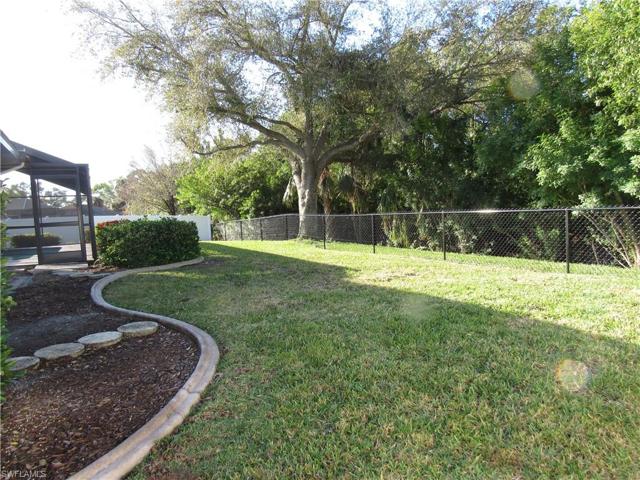 4235  Glasgow  CT, North Fort Myers, FL 33903
