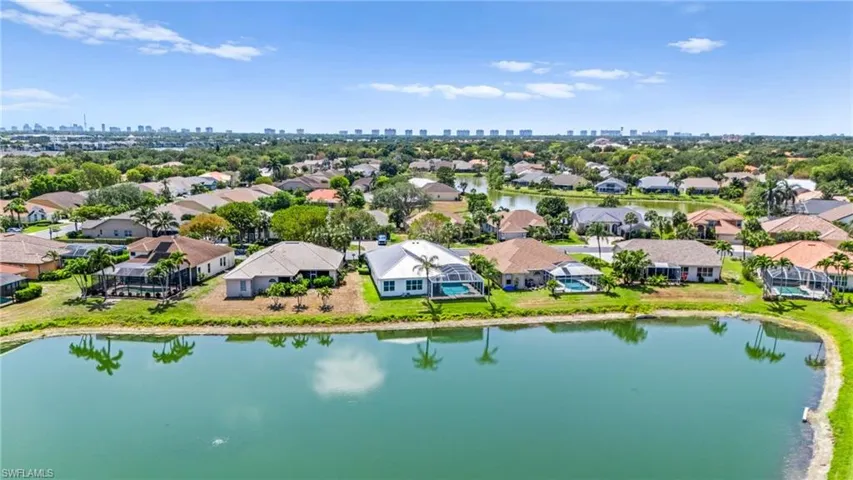 2640  White Cedar  LN, Naples, FL 34109