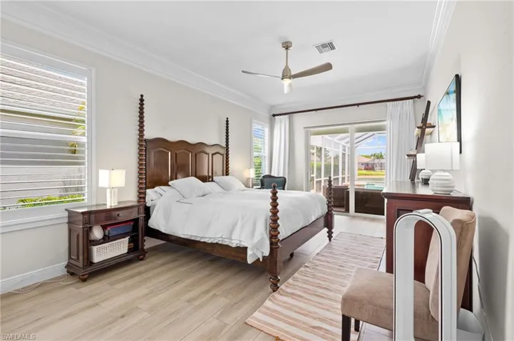 2640  White Cedar  LN, Naples, FL 34109