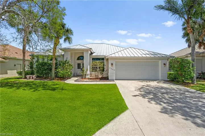 2640  White Cedar  LN, Naples, FL 34109