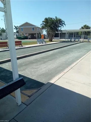 Bocci ball court