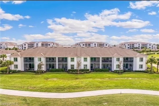 View of apartment building / complex