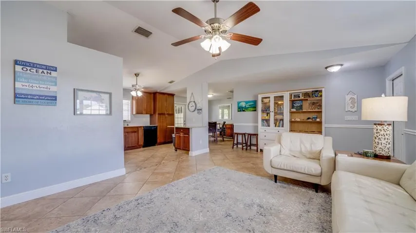 914 SE 28th  TER, Cape Coral, FL 33904