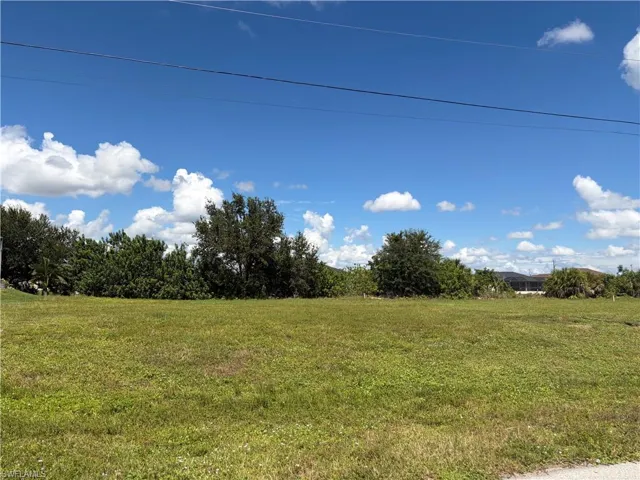 401 Nw 8th Ter, Cape Coral, Florida 33993