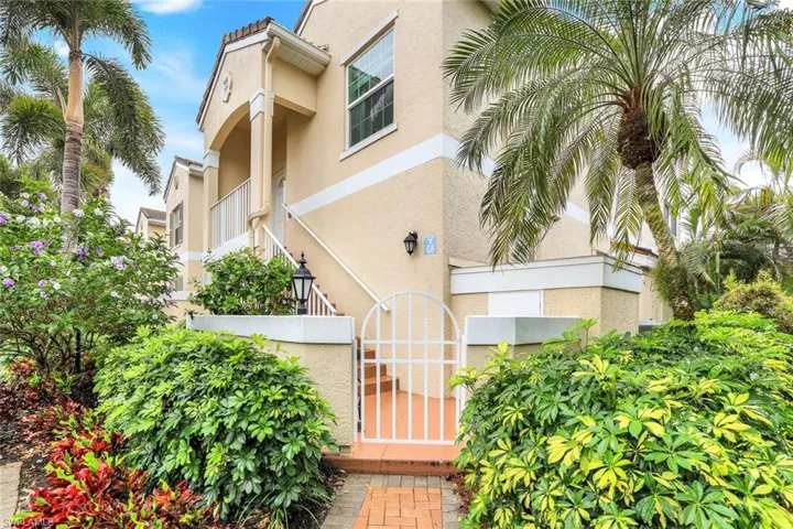 8385  Excalibur  CIR, Naples, FL 34108