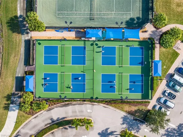 7267  Live Oak  DR, Naples, FL 34114