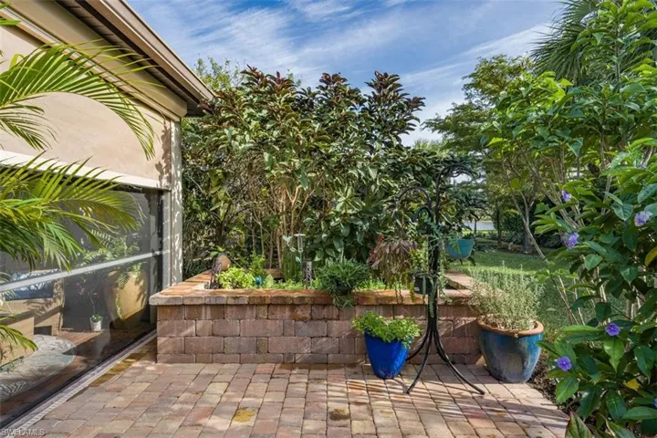 7267  Live Oak  DR, Naples, FL 34114