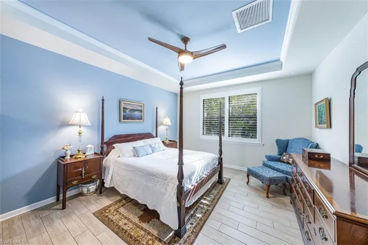 7267  Live Oak  DR, Naples, FL 34114