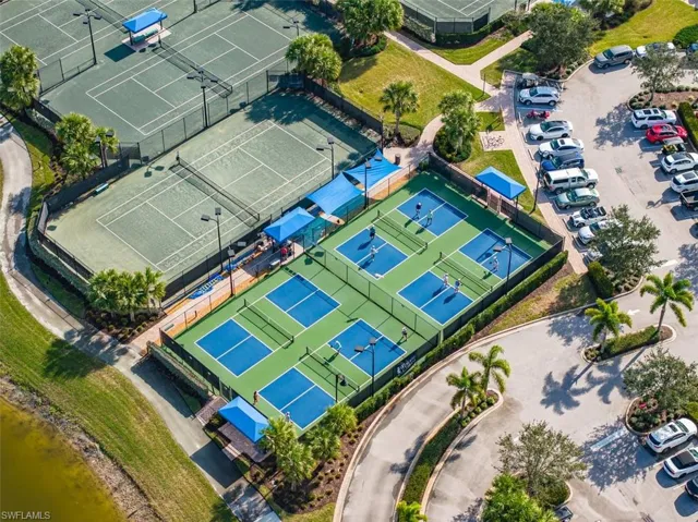 7267  Live Oak  DR, Naples, FL 34114