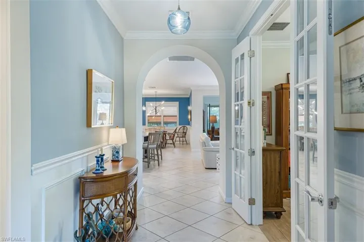 7267  Live Oak  DR, Naples, FL 34114