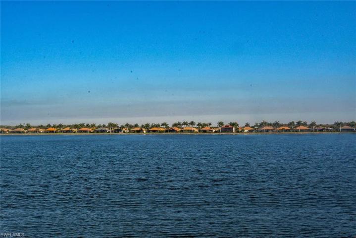 10610  Smokehouse Bay  DR, Naples, FL 34120