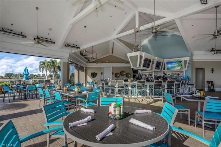 10610  Smokehouse Bay  DR, Naples, FL 34120