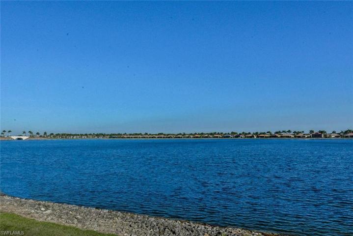 10610  Smokehouse Bay  DR, Naples, FL 34120