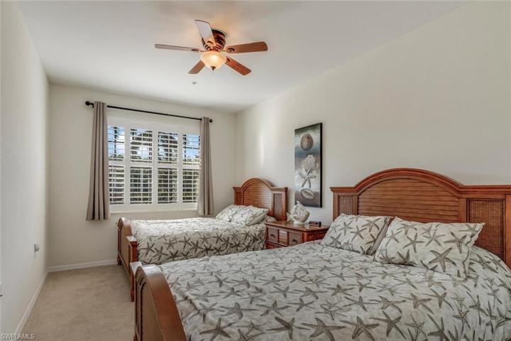 10610  Smokehouse Bay  DR, Naples, FL 34120
