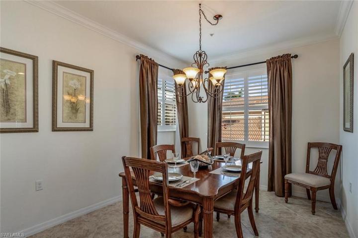 10610  Smokehouse Bay  DR, Naples, FL 34120