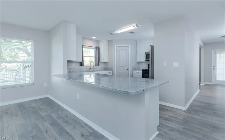 1916 Sw 12th Ter, Cape Coral, Florida 33991