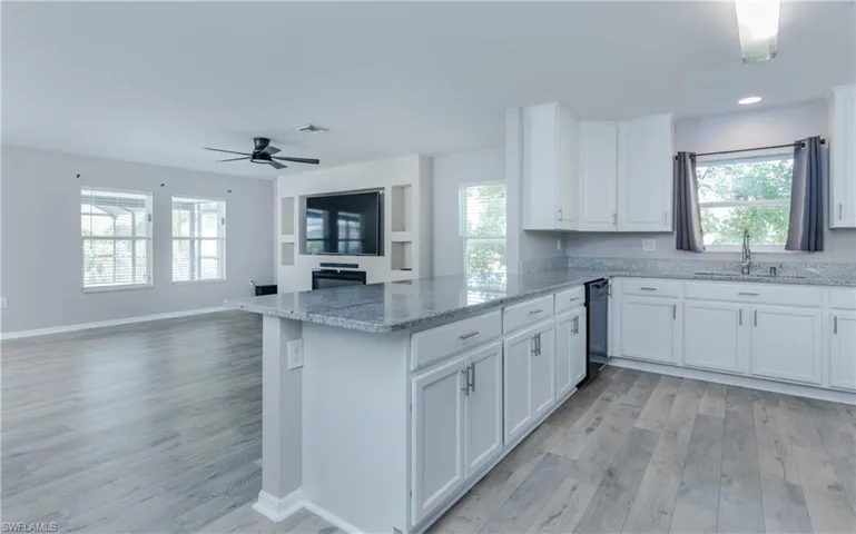 1916 Sw 12th Ter, Cape Coral, Florida 33991