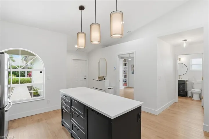 6236 Shadowood Cir 2203, Naples, Florida 34112