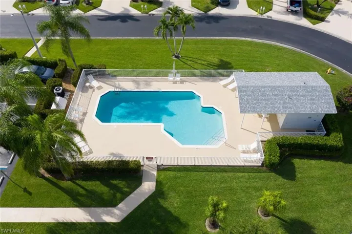 6236 Shadowood Cir 2203, Naples, Florida 34112