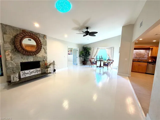 15853 Silverado Ct, Fort Myers, Florida 33908