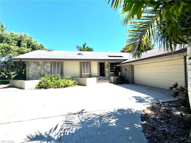 15853 Silverado Ct, Fort Myers, Florida 33908