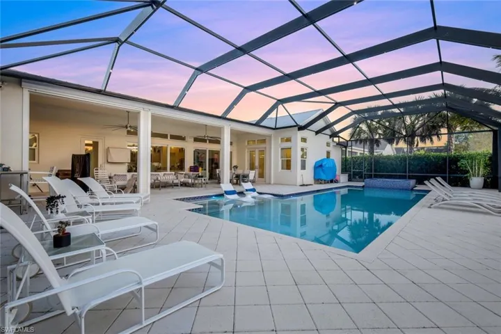 With hot tub and two fountains