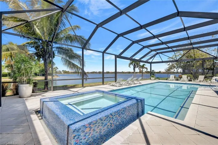 Fab western, sunset views on largest lake