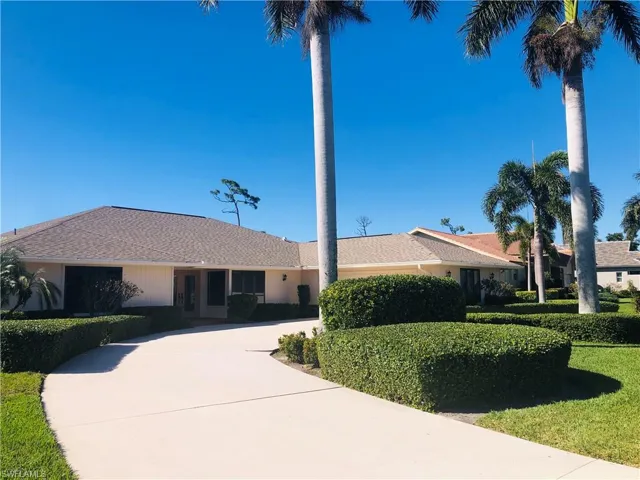16979  Timberlakes  DR, Fort Myers, FL 33908