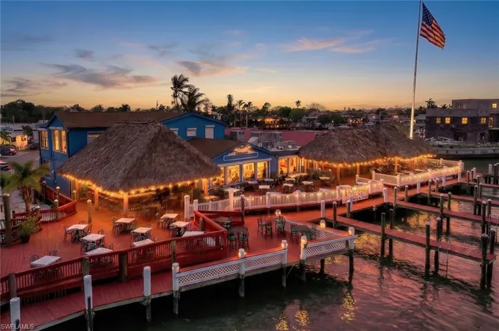 This historic fishing village offers unmatched waterfront entertainment!