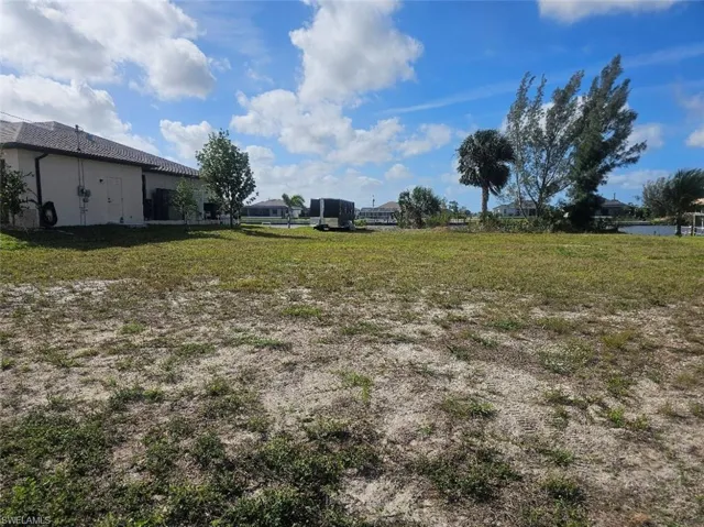 4324 NW 40th  ST, Cape Coral, FL 33993