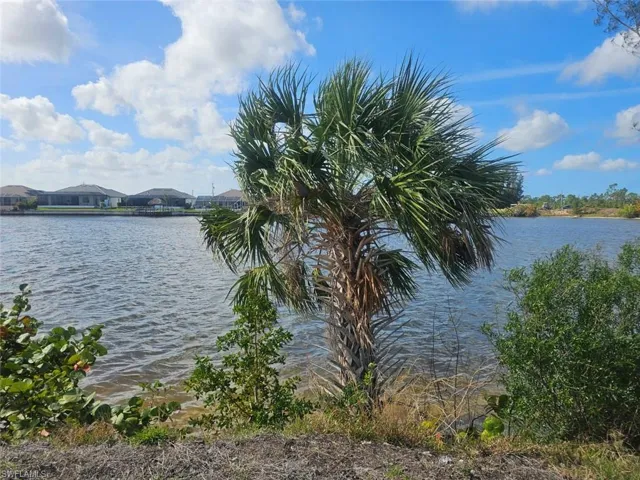 4324 NW 40th  ST, Cape Coral, FL 33993