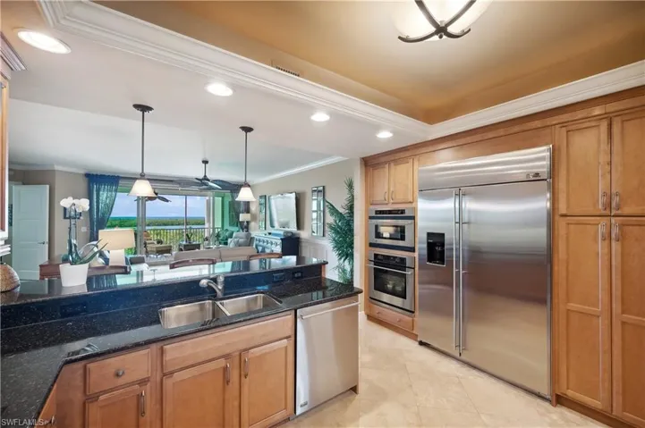 STAINLESS STEEL APPLIANCES
