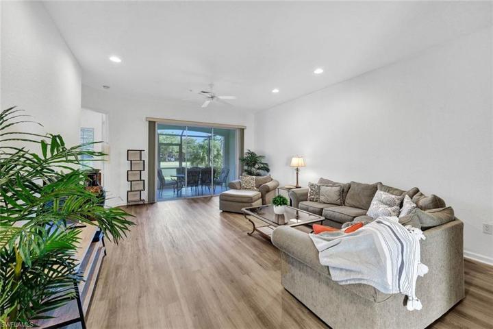 4522  Cardinal Cove  LN, Naples, FL 34114