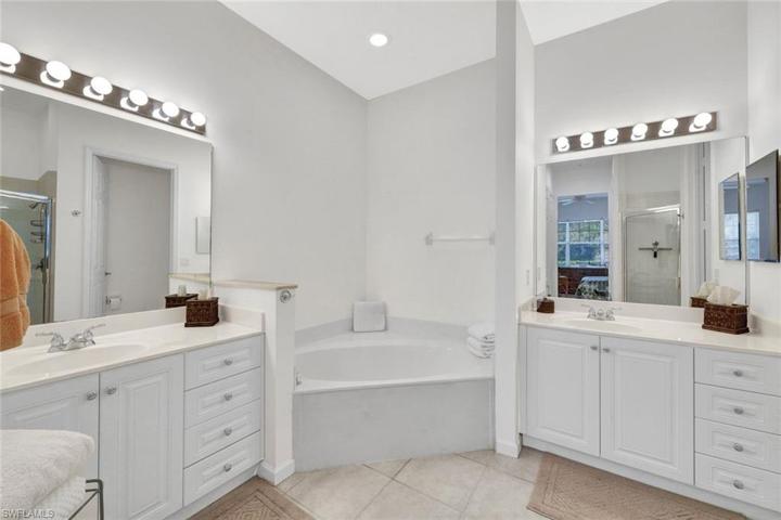 4522  Cardinal Cove  LN, Naples, FL 34114