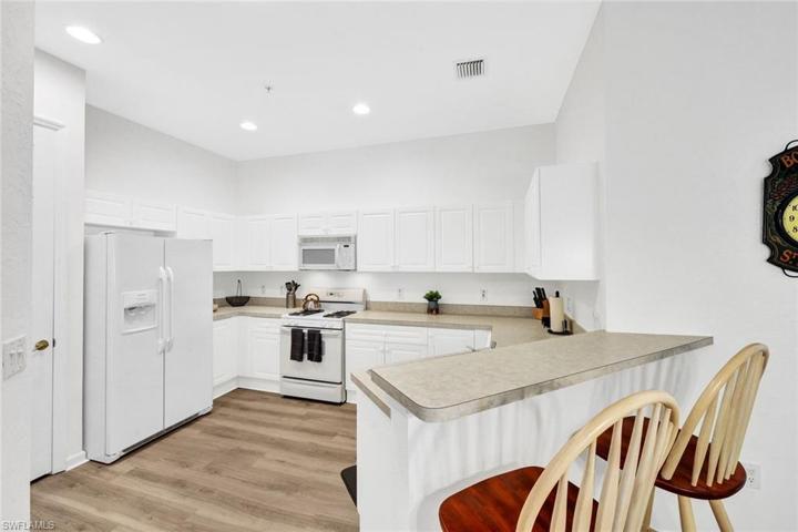 4522  Cardinal Cove  LN, Naples, FL 34114